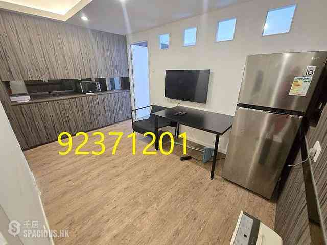 Wan Chai - 87, Queen's Road East 01