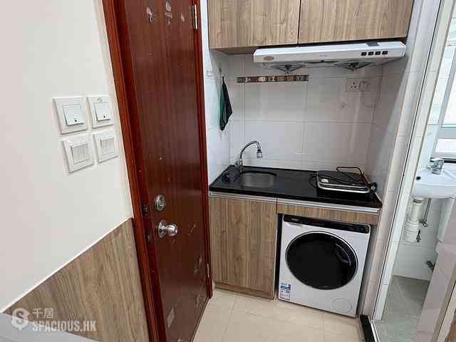 North Point - Ying Wah Court 02