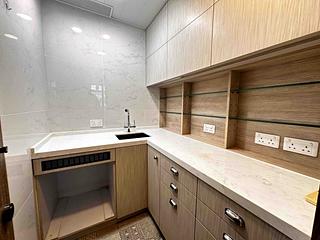 Clear Water Bay - Mount Pavilia Block 3 08