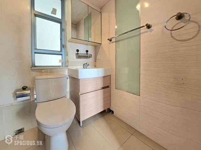 Tung Chung - Seaview Crescent 12