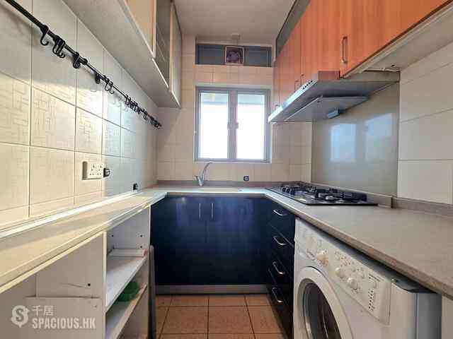 Tung Chung - Seaview Crescent 10