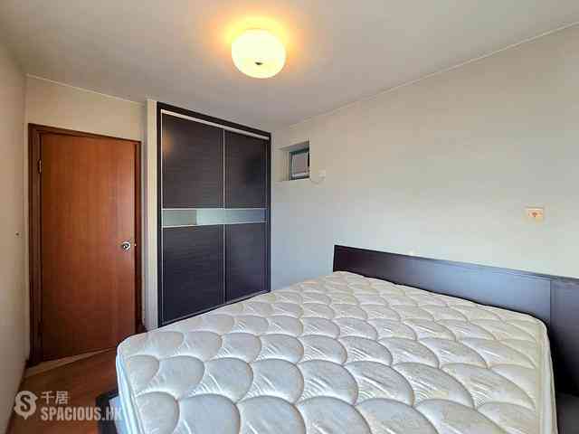 Tung Chung - Seaview Crescent 09