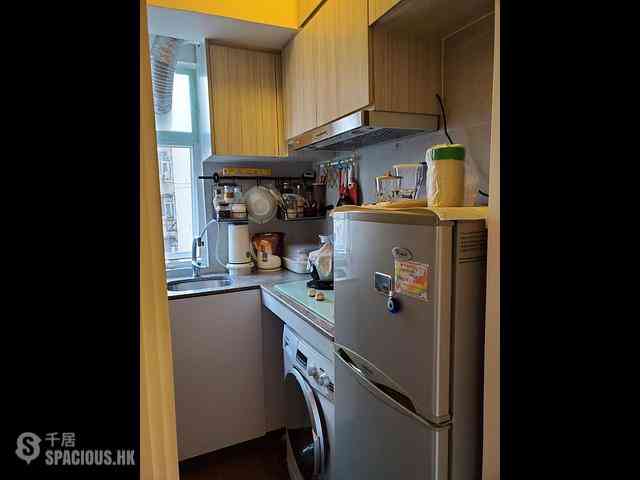 Sheung Wan - Kam Ho Mansion 04