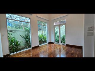 Repulse Bay - 110, Repulse Bay Road 06