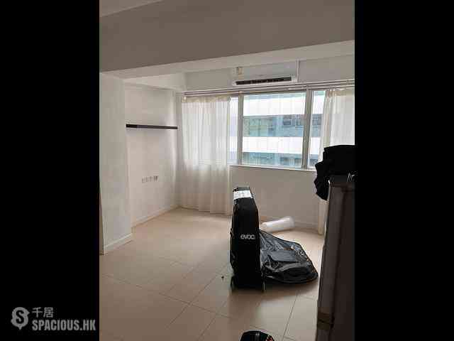 Sheung Wan - Hang Shing Lau 13