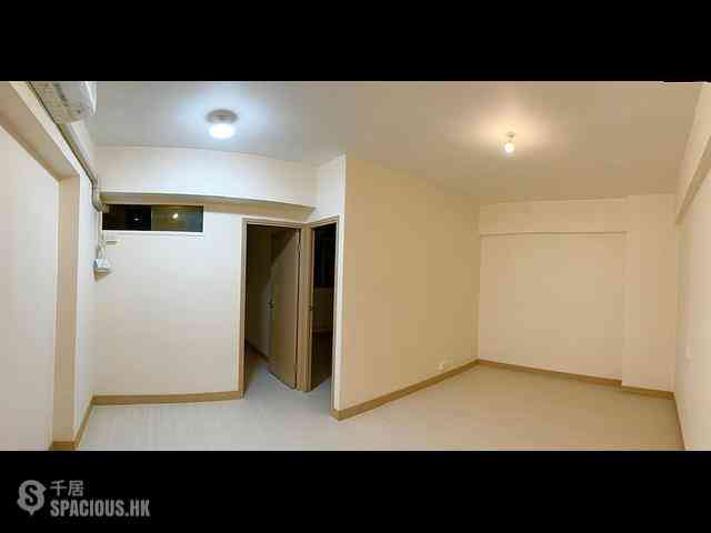 Causeway Bay - Island Building 06