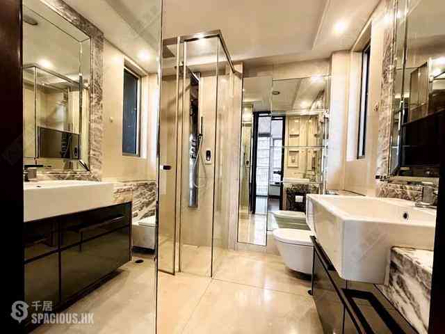 Wan Chai - The Avenue Phase 1 04