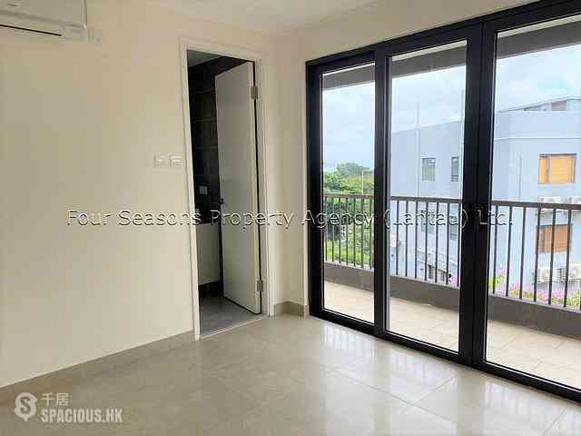 South Lantau - Tong Fuk 05