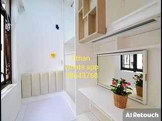 Mid Levels Central - Good View Court 06