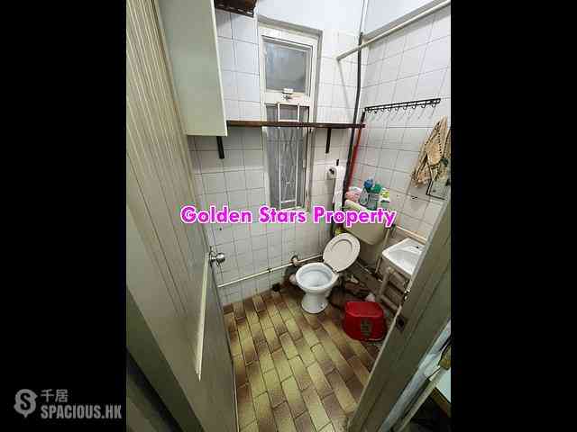 Sheung Wan - 121, Bonham Strand 03