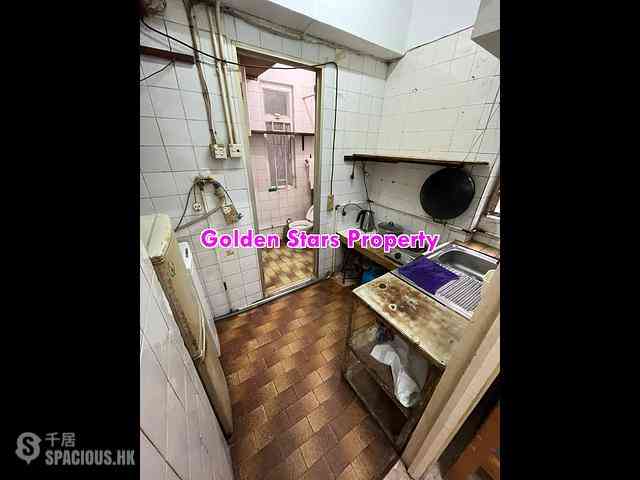 Sheung Wan - 121, Bonham Strand 05