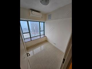 Tsim Sha Tsui - The Victoria Towers Tower 1 04
