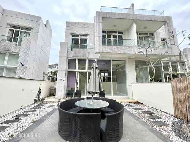 Tung Chung - Coastal Skyline Phase 2 Le Bleu 01