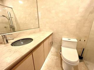 Tung Chung - Coastal Skyline Phase 2 Le Bleu 23