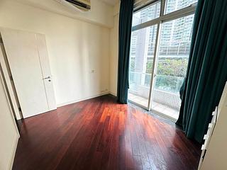 Tung Chung - Coastal Skyline Phase 2 Le Bleu 17
