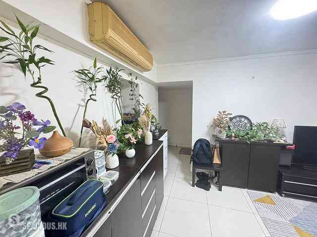 Tung Chung - Caribbean Coast Phase 4 Crystal Cove Tower 16 02