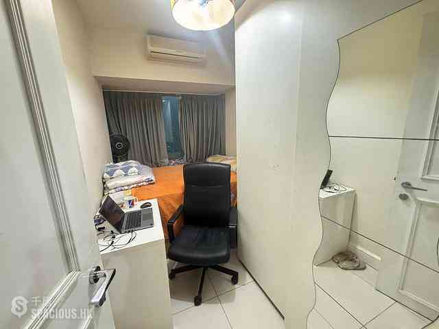Tung Chung - Caribbean Coast Phase 4 Crystal Cove Tower 16 03