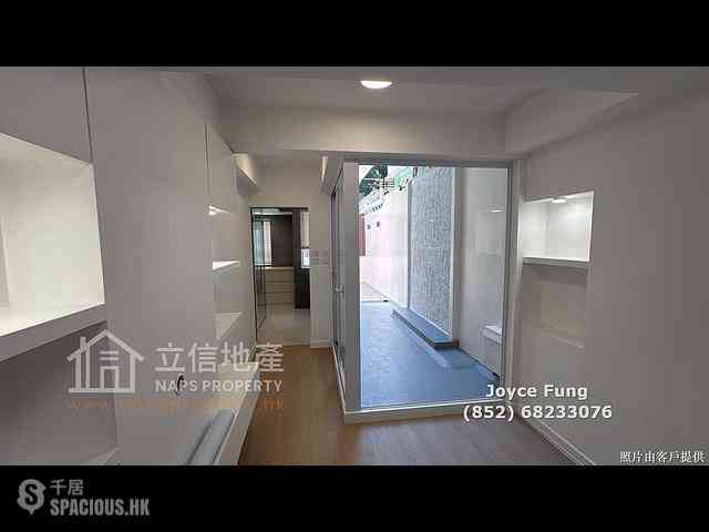 Sheung Wan - 62-64, Queen's Road West 04