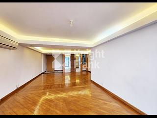 Pok Fu Lam - Baguio Villa 03