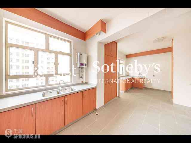 Jardines Lookout - 111, Mount Butler Road 09