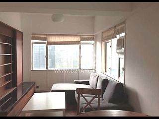 Mid Levels Central - Mackenny Court 03