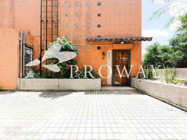 Repulse Bay - Belleview Place 01
