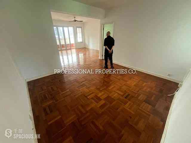 Mid Levels Central - Wing Hong Mansion 01