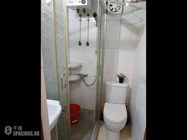 Wan Chai - Tonnochy Towers Block A 08