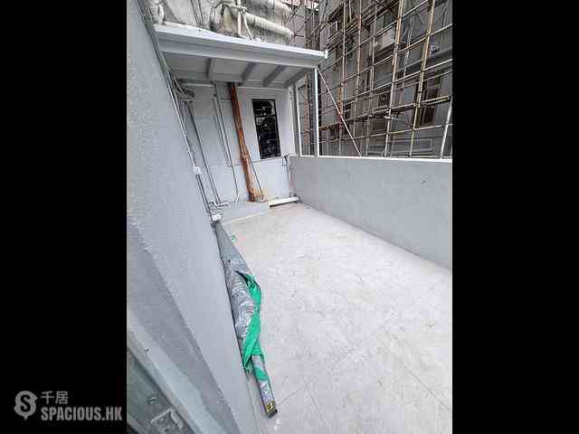 Prince Edward - Hung Luen Building 04