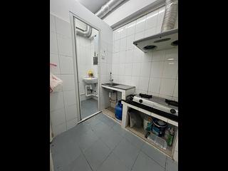 Wan Chai - Tai Tak Building 06