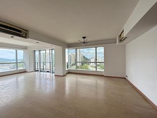 Wong Chuk Hang - Marinella Block 1 04
