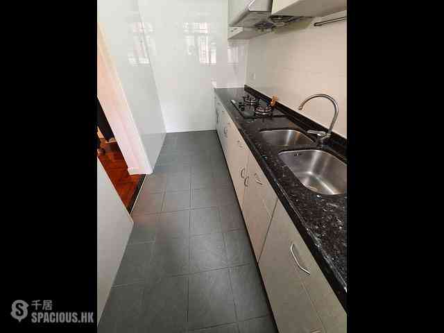 Fortress Hill - Wah Hoi Mansion Block B 01