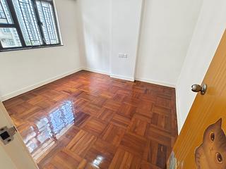Fortress Hill - Wah Hoi Mansion Block B 09