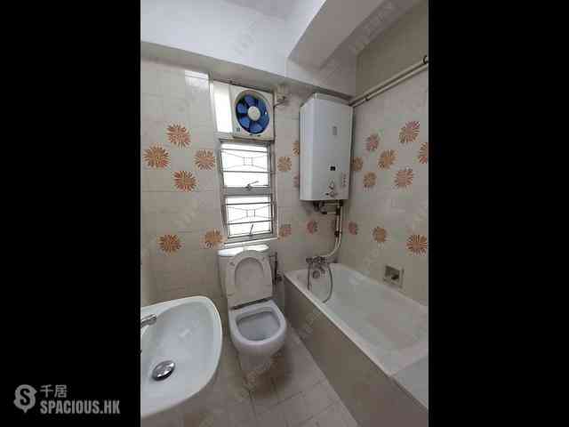 Sheung Wan - Midland Centre Block A 03