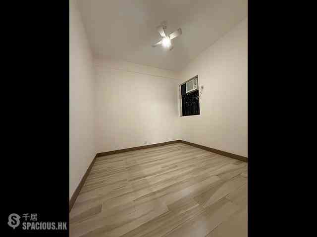 Wan Chai - King Sing House 04