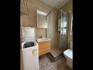 Wan Chai - King Sing House 06