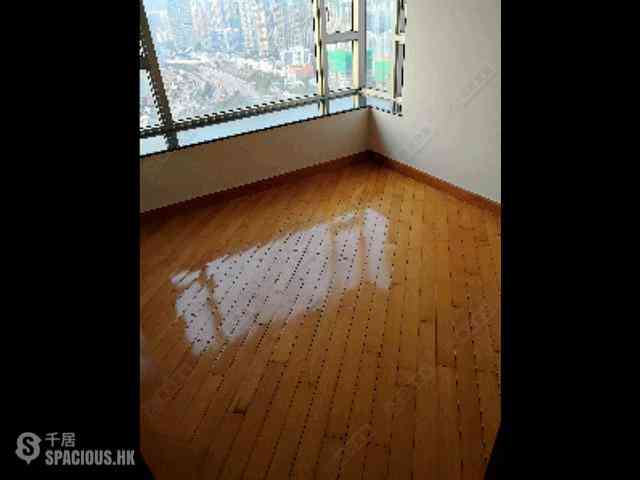 West Kowloon - Sorrento Phase 2 Block 1 03