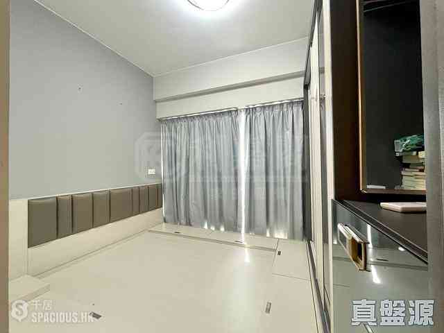 Tseung Kwan O - Alto Residences Block 8 09