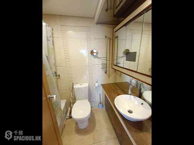 Tai Kok Tsui - Harbour Green Tower 3 05