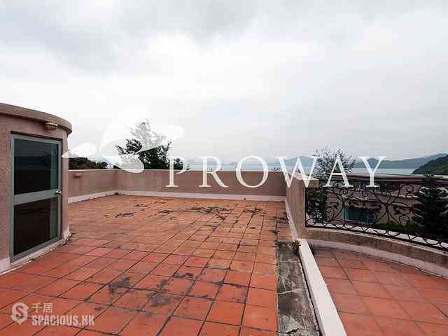 Clear Water Bay - Royal Castle 03