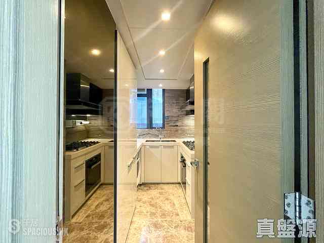 Tseung Kwan O - The Wings Ocean Wings Block 8 06
