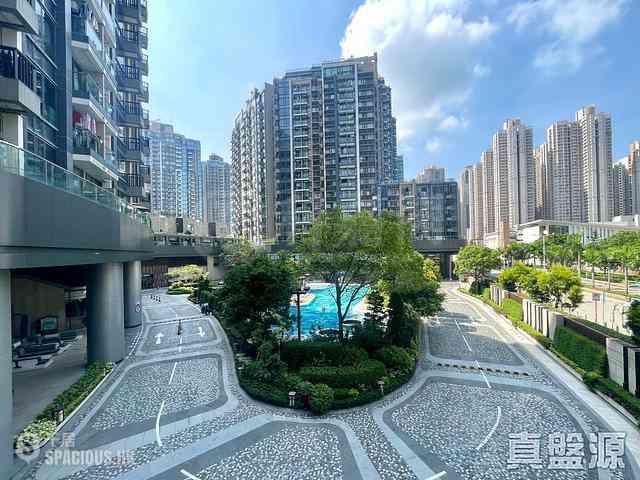 Tseung Kwan O - The Wings Ocean Wings Block 8 07