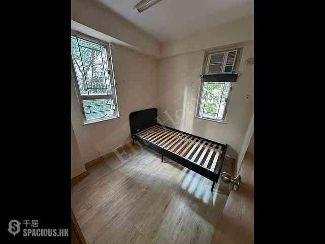 Sai Ying Pun - Fung Yu Building 04
