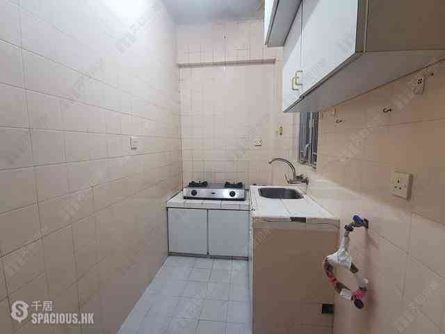 Wan Chai - Man Hee Mansion 07