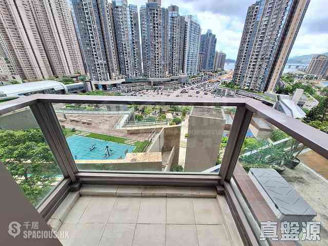 Tseung Kwan O - The Wings 01