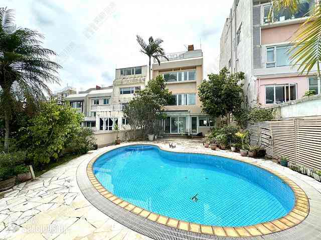Wong Chuk Hang - Manly Villa 01