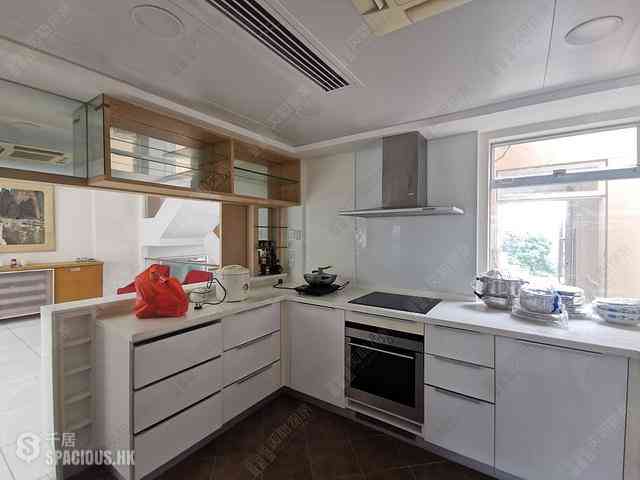 Wong Chuk Hang - Manly Villa 04