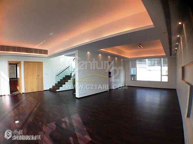 The Peak - Chelsea Court House 1 01