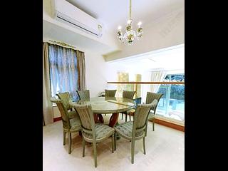 Tai Po Kau - Chateau Royale 02