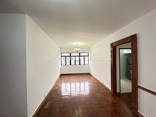 Stubbs Road - Miramar Villa 02